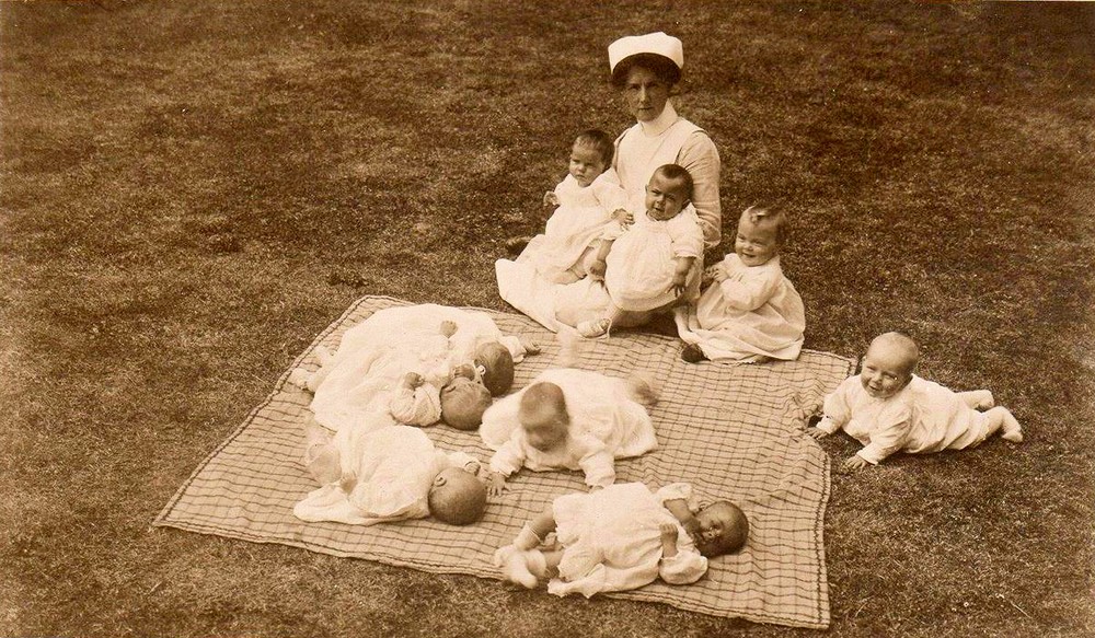 nurse with babies